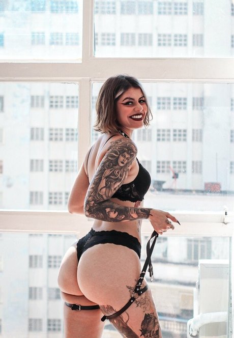 Hazyharlxt porn actress galleries