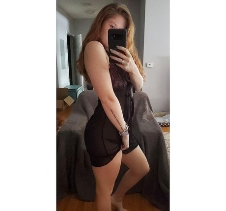 Nialeebb Nialeebby pornstar nude photo