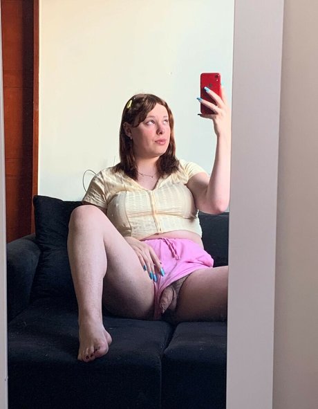 Ofelelia Scheider pretty pornstar img