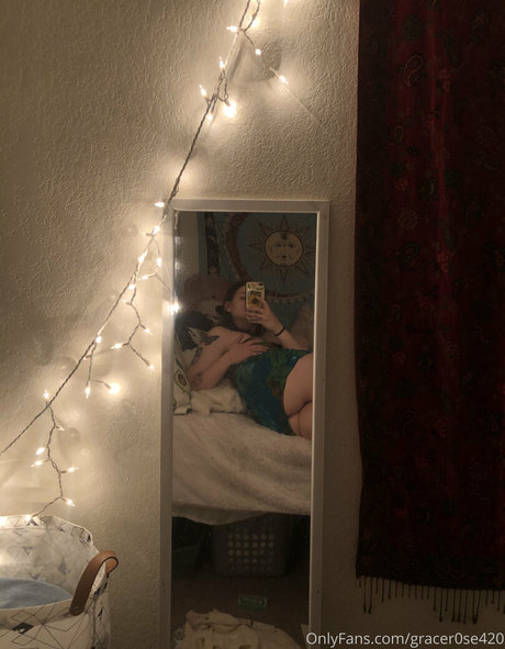 cherryjuic model beautiful img