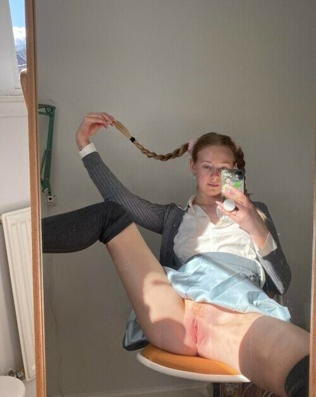 Librarosebud high quality model photo