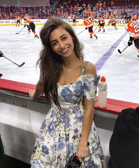 Andrea Helfrich exclusive model img