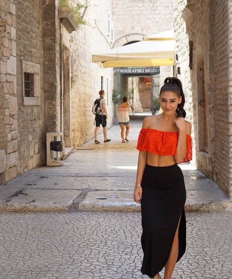 Andrea Helfrich exclusive star gallery