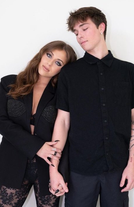 Baby Ariel naked model photos