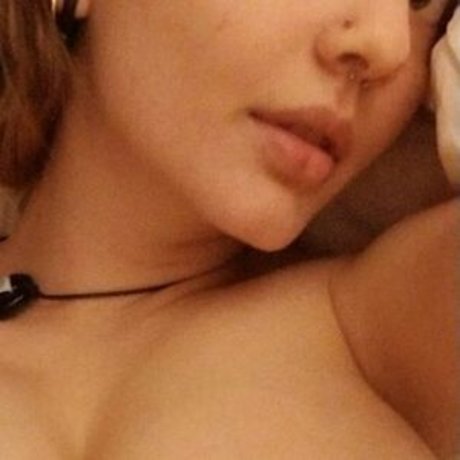 Solanineshade hot actress galleries