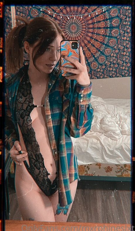 mxrphineslxt star beautiful pic