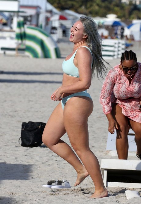 Iskra Lawrence beautiful pornstar pictures