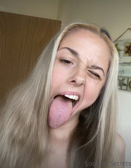 littletreasure44 free model picture