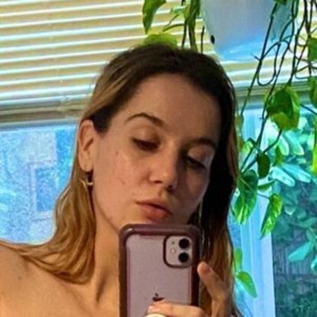 Kasey Warner hot star gallery