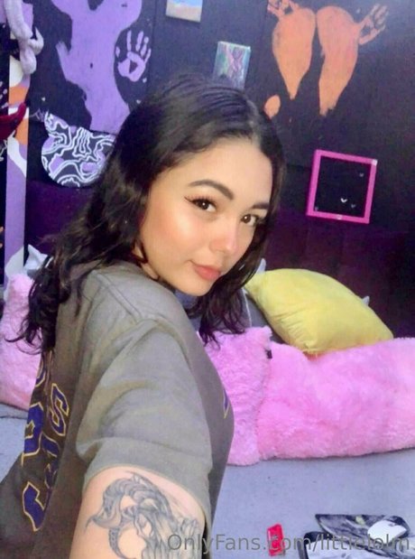 littlelolm naked actress gallery