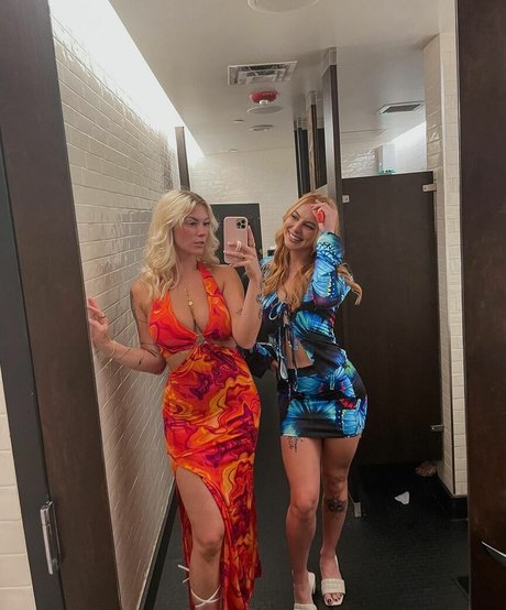 Taylor Hughs beautiful actress picture