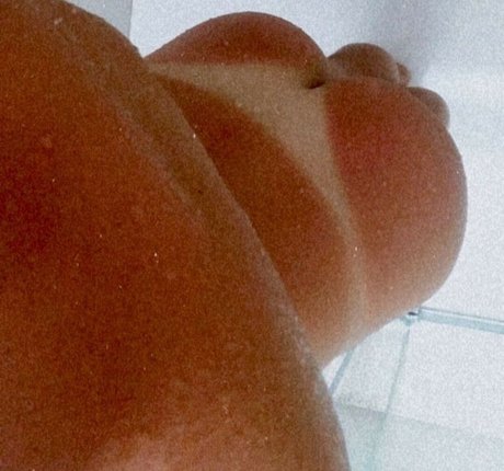 Erika Sanz pornstar nude picture