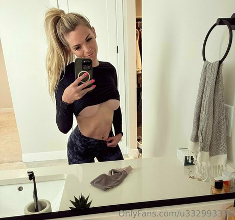 ezrapaige star erotic image