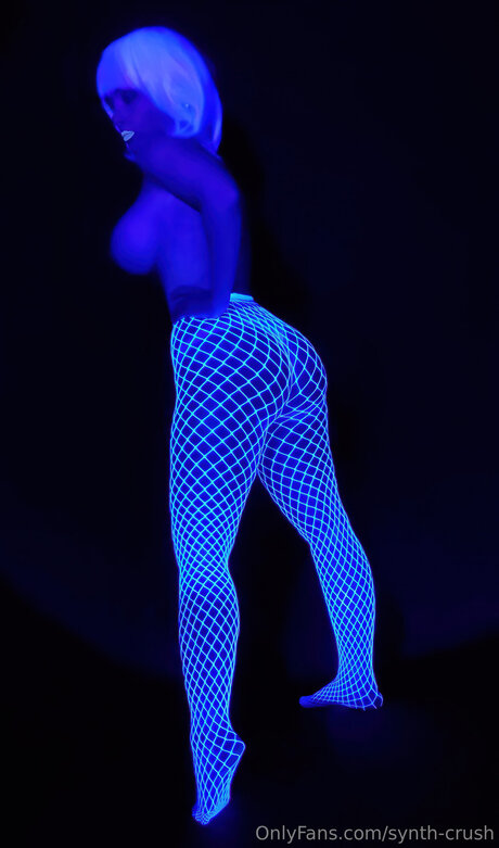 synth crush top pornstar image