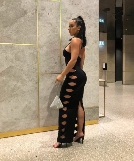 Amy Watchirs nice star photo