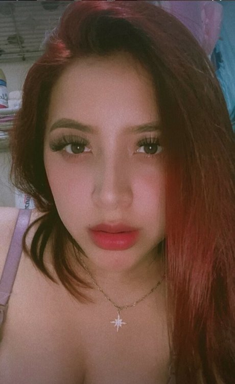 fanyambriz20 model naked img