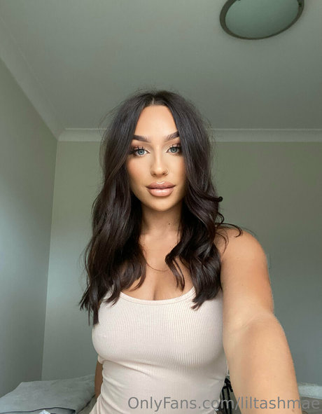 liltashmae pornstar erotic images