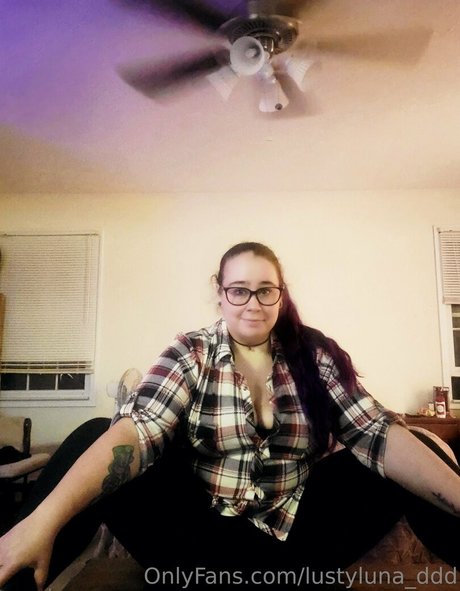 lustyluna ddd model hot image