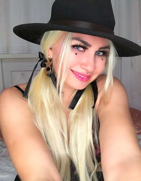 francyfree beautiful model galleries