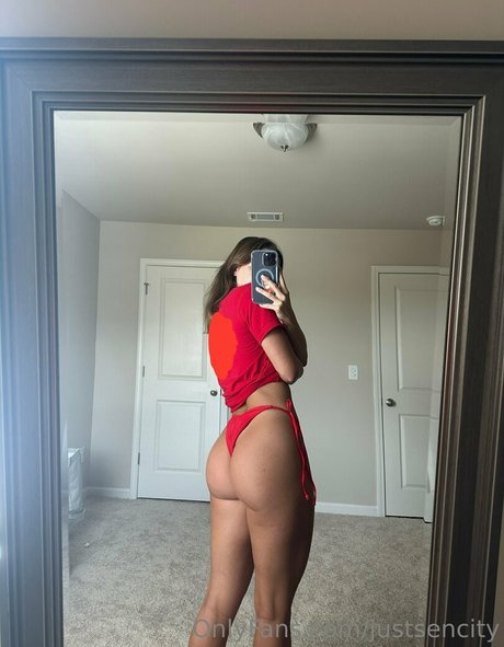 Sen City adult star photo