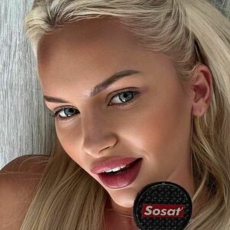 dash a nude actress pics