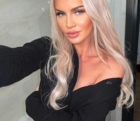 dash a pretty pornstar pictures