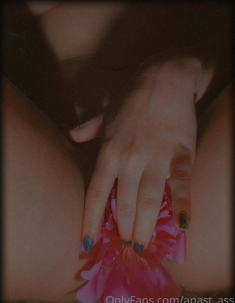 anast ass11 erotic star pic