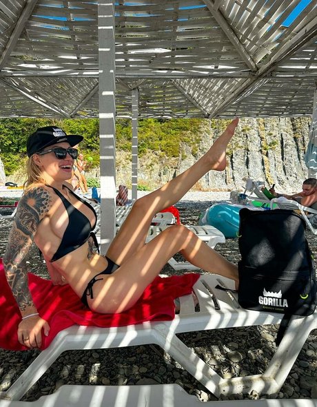 Nina Danilyuk nice star photo