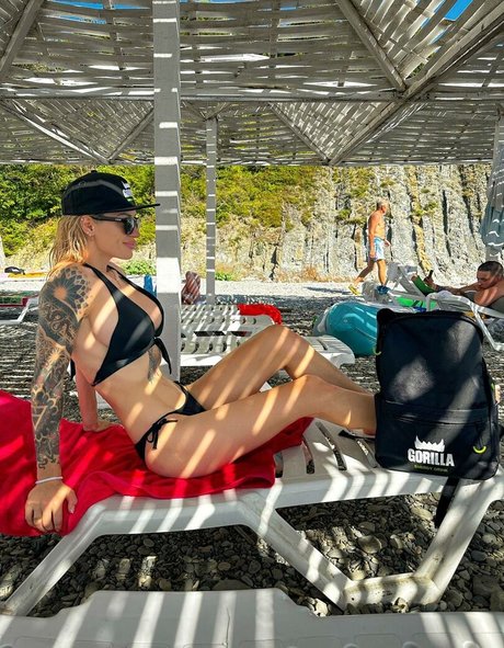 Nina Danilyuk pornstar pics