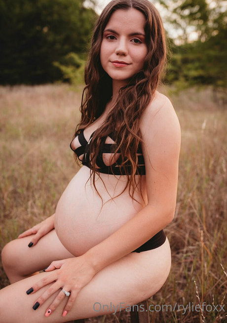 ryliefoxx star art image