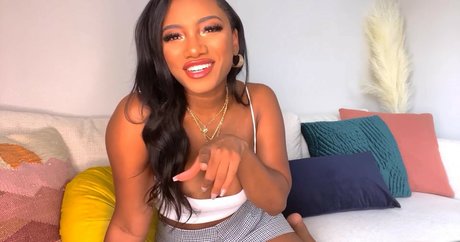 Worship India pornstar erotic archive