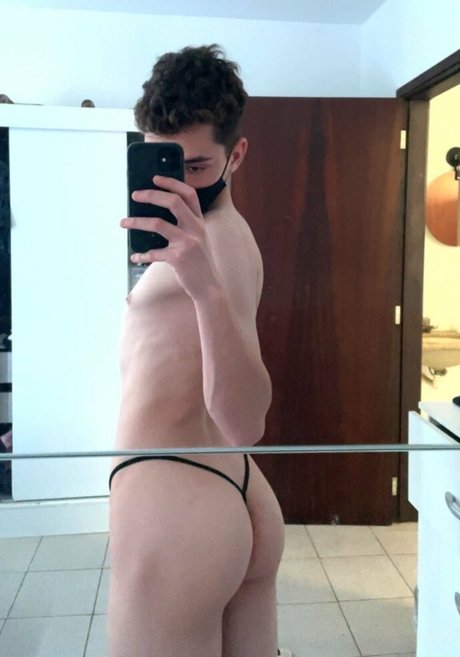 Femboyzx_ model top pics