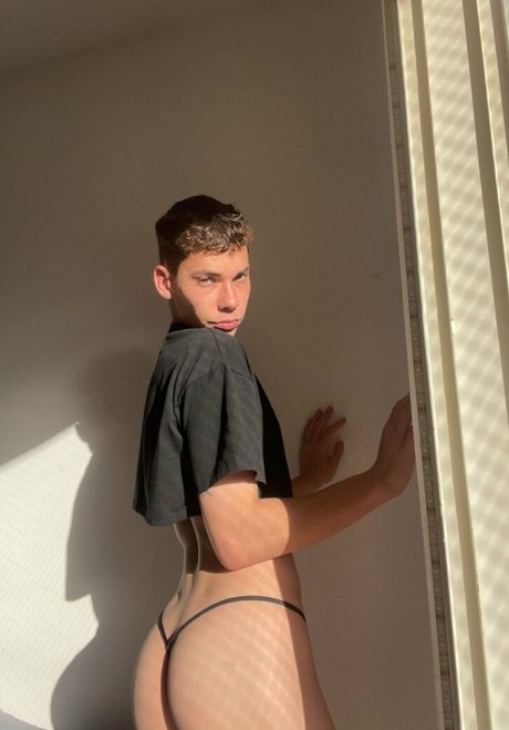 Femboyzx_ sexy model galleries