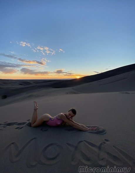 Love Moxxi nudes star archive