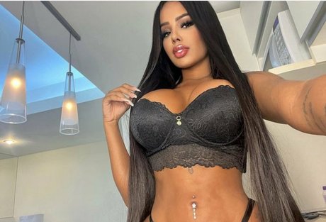 Catharina Gama model nude photo