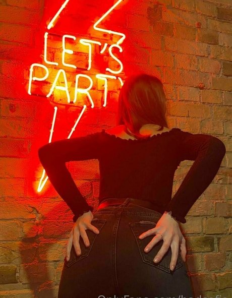 badsofia model art img