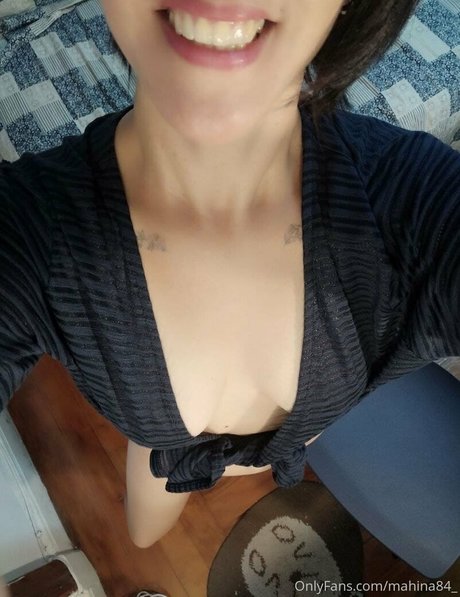 mahina84_ model hd pics