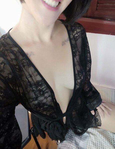 mahina84_ free pornstar picture