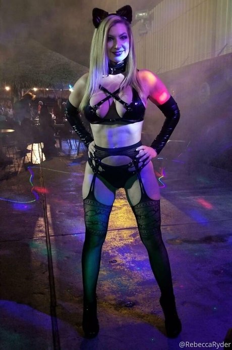 therebeccaryder nice model picture