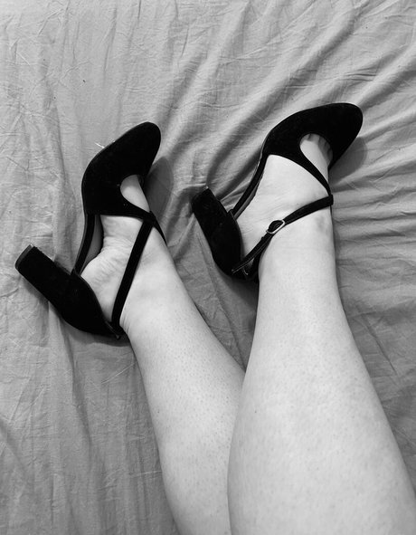 missdemonmoon sexy pornstar pics