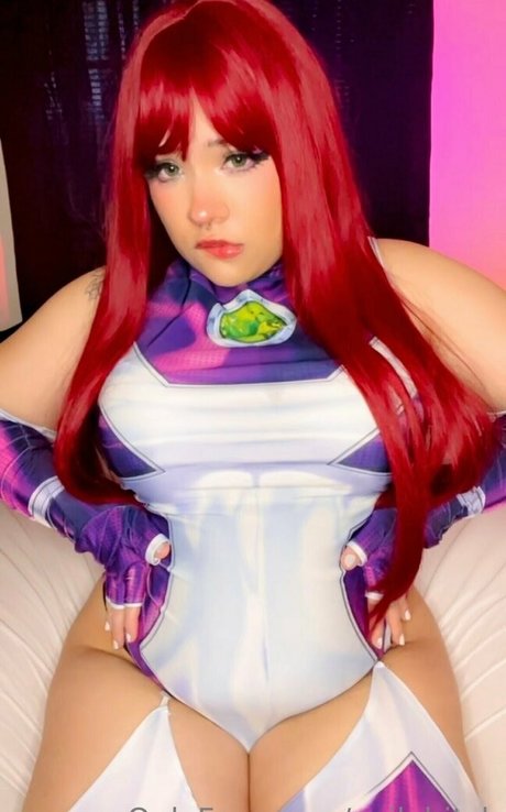 evilebitch nude model pictures