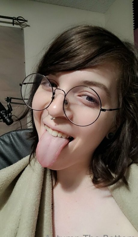 awwtumdabottom erotic model pic