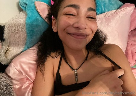 tinybabysmol2 hd star photo