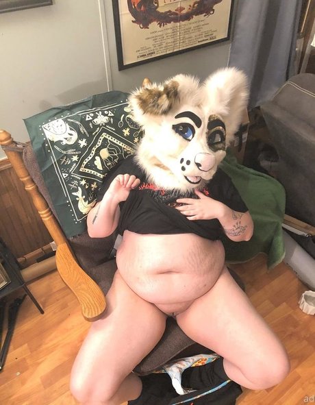 saoirsemutt naked model image