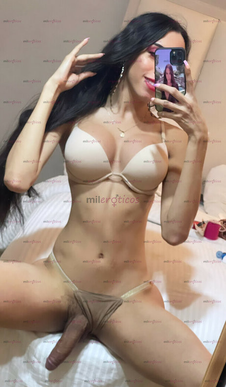 Alexa Ceballos model adult images