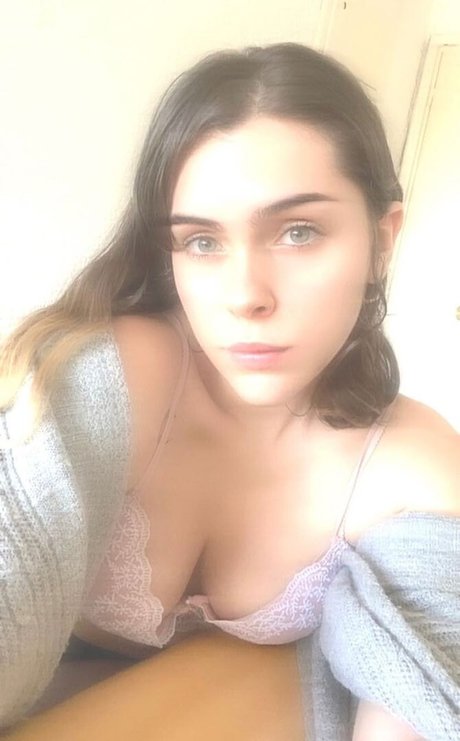 Olivia Herdt porn star gallery