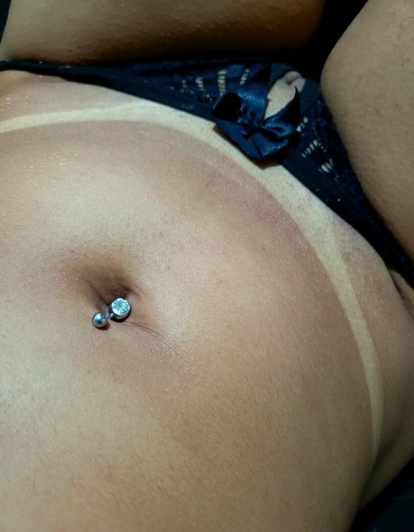 Thayna_ sex model gallery