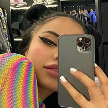 ginasavagexi model exclusive img