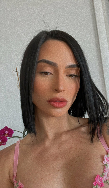 roselinllanes star beautiful picture