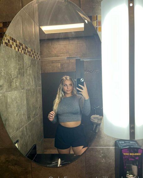 willowclarkk xxx pornstar pic